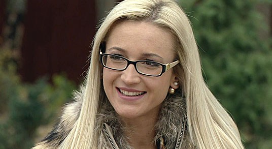 olga-buzova-vystupaet-v-roli-svaxi